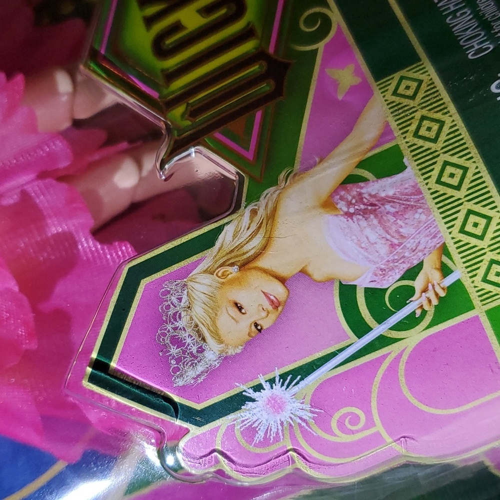 Glinda Doll‎ from Wicked - Picture 9 of 14